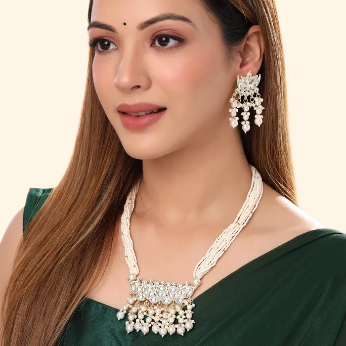 Yellow Chimes Jewellery Set for Women and Girls Kundan Necklace Set Gold Plated Kundan Studded Beads Beaded Necklace Set Birthday Gift for girls and women Anniversary Gift for Wife Yellow Chimes Necklaces