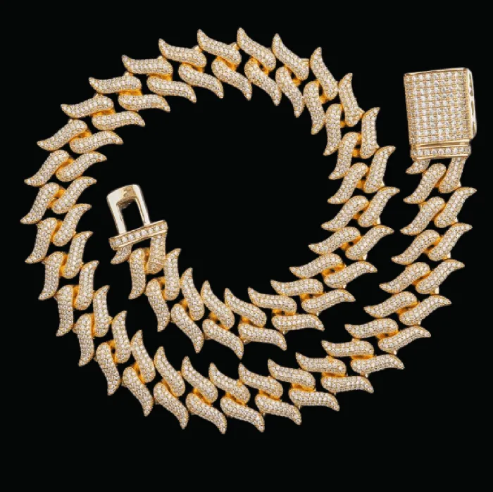 CUBAN LINK Necklaces 18MM Cuban Link Iced Out Diamond Necklace Chain