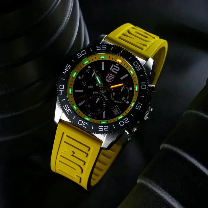 Watches LUMONDI INC Pacific Diver Chronograph Dive Watch 44 mm